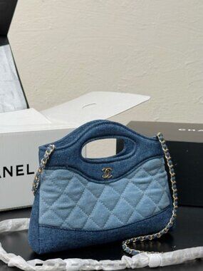 CHANEL bag